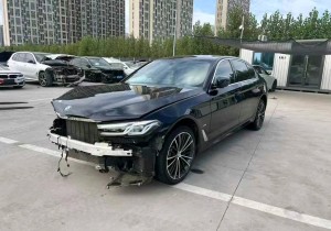 在哪里购买事故豪车最便宜？看这位车商的真实案例