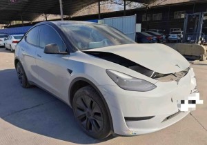 谁最适合做事故车批发？原来真正赚钱的是这类人！