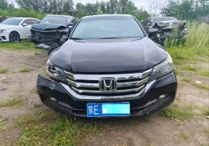 修车厂买未修复事故车，第一步为什么都先看大梁和ABC柱？