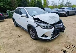 修理厂拿事故车源，去哪里找手续齐全的车？